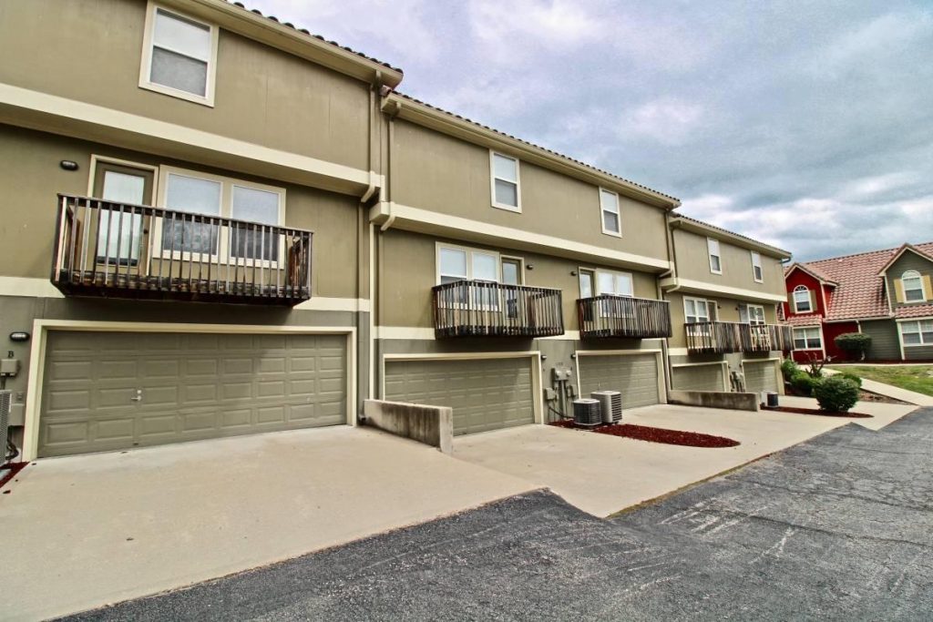 Harbortown Villas Kansas City Townhomes